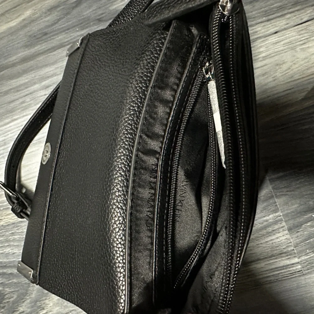 BNWOT Calvin Klein Foldover Flap Crossbody Bag - Picture 12 of 13